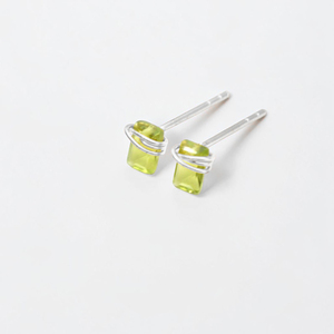 Elevated Minimalist Quartz Peridot <b>Stud</b> Earrings Brass Gemstone Silver Finish Ear <b>Studs</b> Wholesale 2026 Handmade Wearable Art - Product Image 2