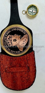 Brújula náutica grabada de latón antiguo al por mayor con estuche de cuero regalo para hombres y mujeres - Product Image 3