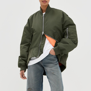 Vestes universitaires en satin pour femmes, couleur personnalisée, séchage rapide, fabriquées en usine, vestes en satin tendance pour femmes en vente en ligne - Product Image 4