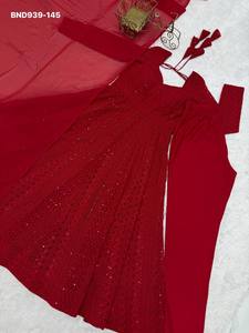 ชุดคุर्ติอานาร์กาลีสีแดงทรงบานยาวประดับด้วยงานปักเลื่อมและดิ้นลักนาวี  ผ้าจอร์เจตต์เทียมสวยงาม ดีไซน์เนอร์แบรนด์ดัง สำหรับผู้หญิง - Product Image 5