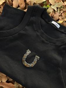 Haut brodé et perlé pour femme de la collection Fashion Boutique, avec détails de broderie haut de gamme et travail de surface perlé élégant - Product Image 6