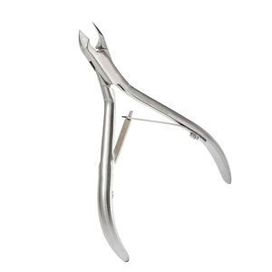 Ensemble d'instruments chirurgicaux pour manucure et pédicure, réutilisables, en acier inoxydable, fournisseur d'ensembles chirurgicaux pour manucure et pédicure. - Product Image 4