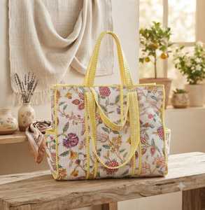 กระเป๋าผ้าฝ้ายปักลายดอกไม้ทำมือจาก Elite Craft Studio พร้อมซิปปิด ขนาดใหญ่ จุของได้เยอะ ใช้ได้ทุกวันและทุกฤดู - Product Image 2