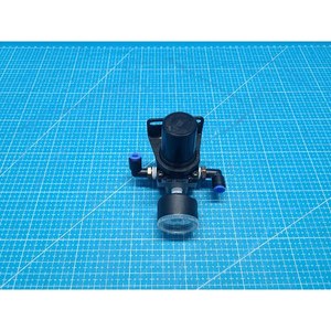 Régulateur d'air comprimé SMC AR2000-02BG, utilisé comme pièce détachée pour équipement semi-conducteur Legacy - Product Image 2