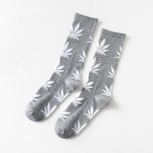 Chaussettes décontractées pour le quotidien, tissu confortable, coupe décontractée, idéales pour le travail et les tenues décontractées - Product Image 5