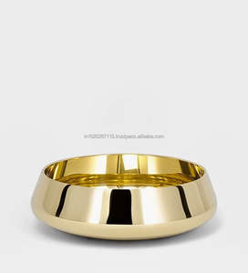 Bol de service unique en laiton martelé pour les arrangements d'événements culturels, le service de nourriture traditionnelle et la décoration de mariage indien - Product Image 3