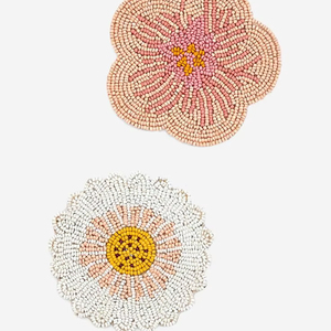 Flower <b>Beaded</b> <b>Coaster</b> Handmade Daisy Table Mat Cute Aesthetic Drink <b>Coaster</b> Set - Product Image 1