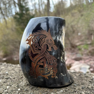 Chope en corne viking artisanale pour hydromel, bière et ale, chope en corne traditionnelle pour festivals médiévaux et bar à domicile - Product Image 1