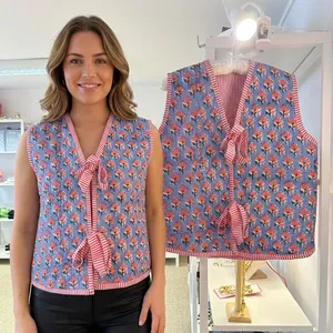 Veste d'hiver matelassée écologique pour femme, style indien vintage, imprimé floral, manches coupées, en coton fait main, légère - Product Image 1