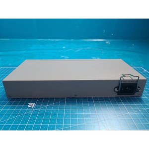 Switch Gigabit Ethernet Allied Telesis AT-GS900/8 AT-GS908L Usado Como Está, Piezas de Equipo Semiconductores Legados - Product Image 2