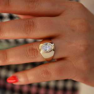 Bague solitaire large VS1 2.00CT en or jaune 18 carats avec diamant ovale de laboratoire, unisexe, pour demande en mariage, cadeau pour partenaire - Product Image 4