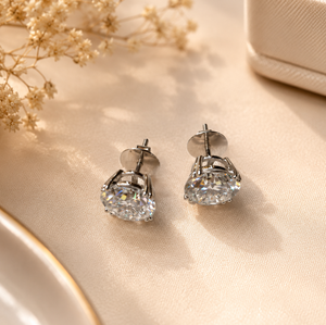 Boucles d'oreilles clous solitaires en or blanc 18 carats avec diamant rond pour femme, classiques, poli miroir, pour mariage, soirée, usage quotidien, cadeau, bijoux - Product Image 3