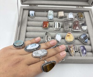 Bagues en pierres précieuses naturelles assorties, faites à la main, plaquées argent, vente en gros, bagues assorties pour les occasions spéciales - Product Image 3