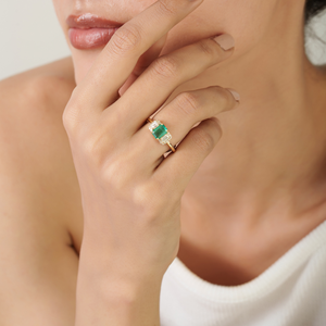 Productos en Oferta, Anillo Elegante de Oro Amarillo Puro de 14K con Esmeralda y Diamantes, Joyería para Regalo de Boda y Fiesta, Proveedor de Joyas - Product Image 4
