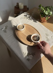 Plateau à café en bois de qualité commerciale personnalisé pour les couples, planche de service gravée, plateau utilitaire rustique pour espresso et restauration - Product Image 2