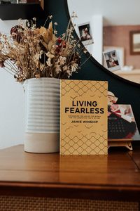 Viviendo sin miedo, de Jamie Winship, libro en inglés de bolsillo, libro inspirador sobre la vida cristiana - Product Image 2