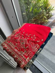 Sari de seda Rangoli con bordado y trabajo de corte tipo C Pallu de diseñador, y blusa sin coser de seda Mono Banglory con bordado. - Product Image 5