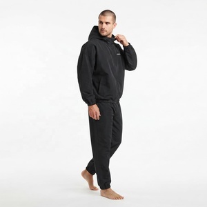 Survêtement de sport tendance en nylon léger pour homme, idéal pour la course à pied et le jogging, personnalisable avec logo - Product Image 1