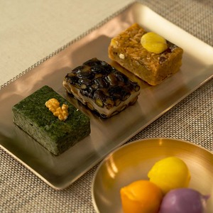 NOBBAN Piatto Rettangolare in Bronzo Coreano Forgiato a Mano di Qualità Premium - Product Image 3