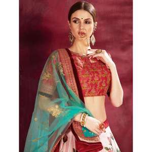 Vêtements de mariage élégants en soie Banglori à imprimé floral rose-rose Lehenga Choli - Product Image 4