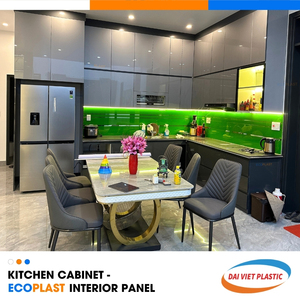 Panel interior de PVC No.1 Fábrica de fabricación de Vietnam Armarios de cocina de estilo moderno con vidrio verde - Product Image 1