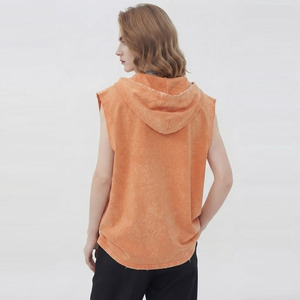 Débardeur tricoté à capuche zippé pour femme, léger, sans manches, respirant, écologique, pour entraînement sportif, fitness et gym (OEM) - Product Image 2