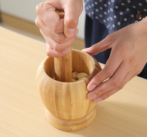 Juego de Mortero y Maja de Madera Natural Hecho a Mano, Recipiente para Moler Hierbas y Especias con Varilla para Moler, para Hierbas, Especias y Ajo de Cocina - Product Image 5