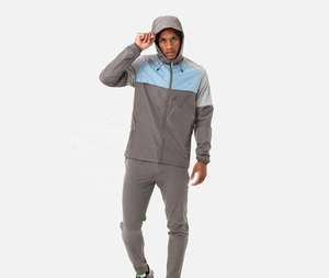 Ensemble de survêtement coupe-vent pour homme, style streetwear, veste et pantalon légers, tenue de sport confortable pour les voyages et les activités de plein air - Product Image 3