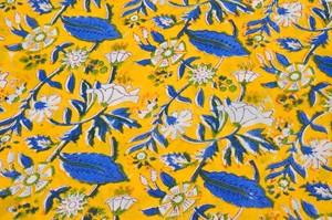 Tela 100% Algodón Suave y Puro con Estampado Floral para Ropa - Túnica India para Vestidos, Cortinas, Ropa de Dormir, Juguetes, Ligera - Product Image 5