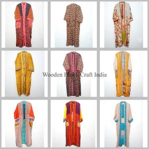 Robe de chambre kimono en soie indienne multicolore, style Kantha, vente en gros, vêtements de nuit faits main, patchwork, robe longue maxi - Product Image 1
