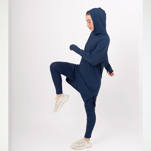 Conjunto Deportivo Modesto de 2 Piezas para Mujer con Bolsillos con Cremallera, Ropa Deportiva Musulmana para Gimnasio, Protección UV UPF50+, Material Ecológico de Secado Rápido - Product Image 3