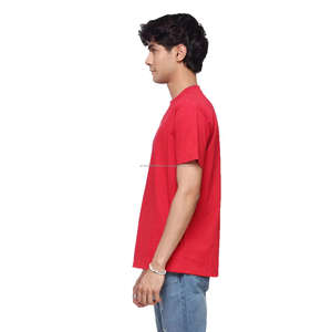 เสื้อยืดแห้งเร็ว 100% โพลีเอสเตอร์ เสื้อยืดเปล่าสำหรับงานซับลิเมชั่น พร้อมโลโก้ เสื้อยืดพิมพ์ลายโลโก้ตามสั่ง เสื้อยืดผู้ชายแบบเรียบ - Product Image 3