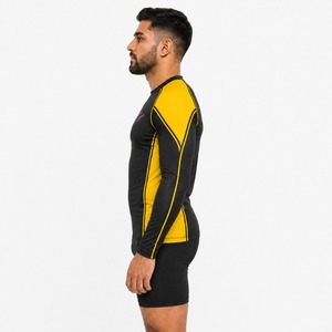 T-shirt de compression athlétique respirant à séchage rapide pour entraînement de grappling, vêtement de sport OEM MMA, en tissu polyester extensible - Product Image 3