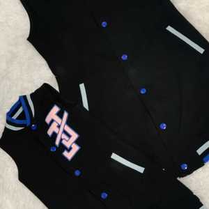 Chaleco Varsity para Mujer Jack and Jill, con Parches de Chenilla, Cierre de Broches, Sin Mangas, Estilo Casual Urbano, Prenda Exterior de Moda - Product Image 4