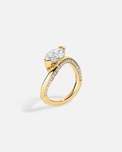 Anillo de Compromiso de Lujo Único con Diamante Cultivado en Laboratorio de Corte Marquesa en Oro Sólido de 14K, con Acentos Pavé Modernos, Diseño Ondulado, Certificado IGI - Product Image 2