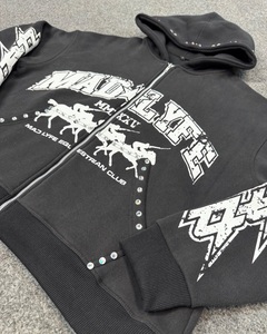 Ensemble survêtement homme personnalisé imprimé DTG avec strass, sweat à capuche zippé et pantalon de survêtement, streetwear graphique oversize, marque privée OEM - Product Image 4