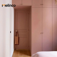 Melinco – Armoire ouverte sur mesure, moderne, du sol au plafond, avec fonction gain de place pour chambre d'appartement