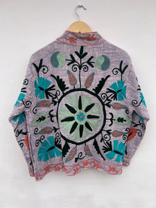 Chaqueta Suzani con Bordado Floral TNT |   Abrigo Reversible de Invierno para Tallas Grandes, de Algodón Orgánico Ecológico |   Regalo Vintage para Ella - Product Image 3
