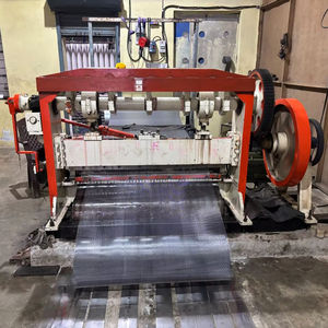 Lámina de malla expandida de aluminio anodizado plateado decorativo con orificios en forma de diamante en rollo para rejilla de refrigeración y fachada arquitectónica - Product Image 1