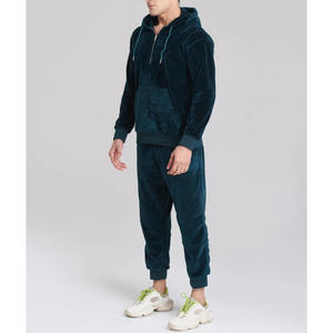 Ensemble de survêtement tendance et confortable, sweat-shirt et pantalon, parfait pour les hommes, les femmes, les adolescents et les jeunes adultes - Product Image 2