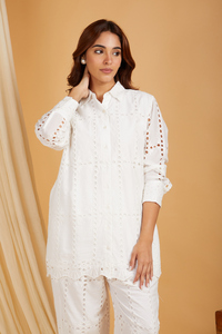 Conjunto de túnica larga y pantalones con bordado de ojales blancos, camisa con cuello abotonado, conjunto de dos piezas, ropa informal para mujer - Product Image 1