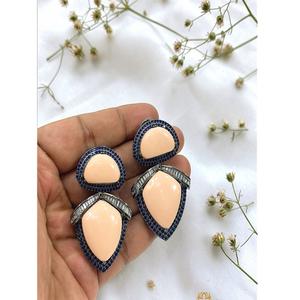 Pendientes Largos de Lujo en Latón Chapado en Oro con Circonita, de Primera Calidad, Hermosos y Elegantes para Mujeres y Niñas, Ideales para Bodas y Fiestas - Product Image 1