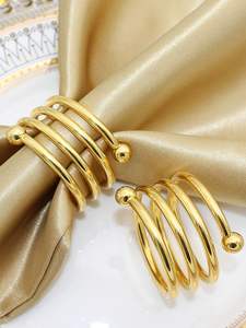 Anillo de servilleta artístico de metal diseñado para añadir un toque único a las decoraciones de la mesa de comedor - Product Image 4