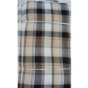 Tela de Algodón y Poliéster Suave con Tejido Waffle a Cuadros para la Fabricación de Camisas y Ropa Casual, Disponible a Precio de Mayoreo - Product Image 1