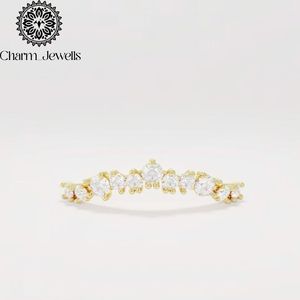 Anillo de compromiso de moissanita Charm Jewels, oro amarillo, engaste pavé, corte brillante redondo, banda clásica para mujer - Product Image 4