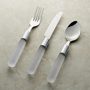 Cubiertos Reutilizables de Acero Inoxidable para Banquetes de Boda, Chapados en Oro, con Juego de Cuchara y Tenedor de Diseño con Mango Largo - Product Image 1