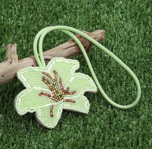 Llaveros de fiesta vintage hechos a mano con diamantes de imitación, color verde tortuga, brillantes, multicolor, con letras del alfabeto, dijes de pulsera con inicial - Product Image 5