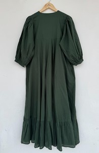 Robe longue décontractée pour femme en coton vert uni, coupe ample, manches 3/4 bouffantes, ourlet à volants, style bohème léger, coupe trapèze, idéale pour l'été - Vente en gros - Product Image 2