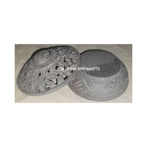 Boîte à pot-pourri en pierre de savon naturelle sculptée à la main, forme ronde, motif floral, utilisée pour la décoration des temples et comme cadeau - Product Image 3