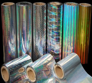 Film holographique en gros, feuille de vinyle autocollante à finition métallique arc-en-ciel pour étiquettes de marque, emballage cadeau, usage décoratif - Product Image 4